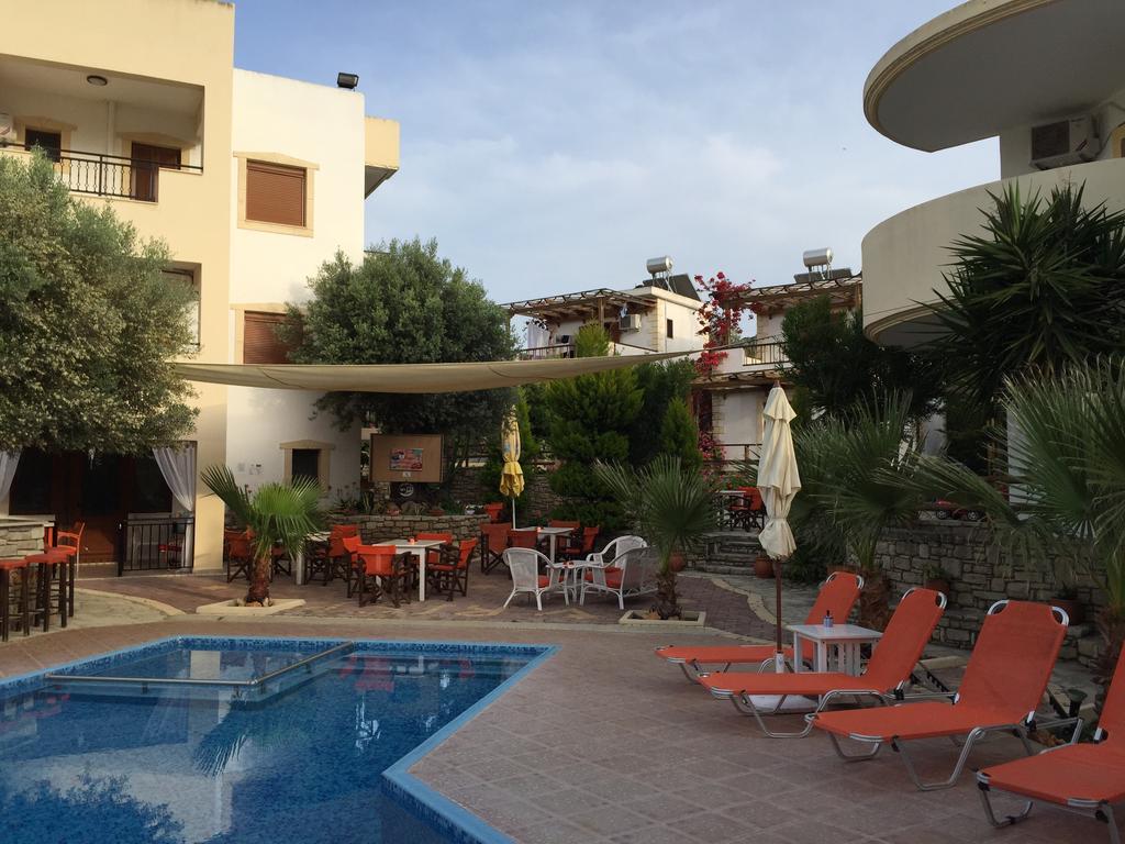 Vrisi Apartments & Villa Pitsidia Rom bilde