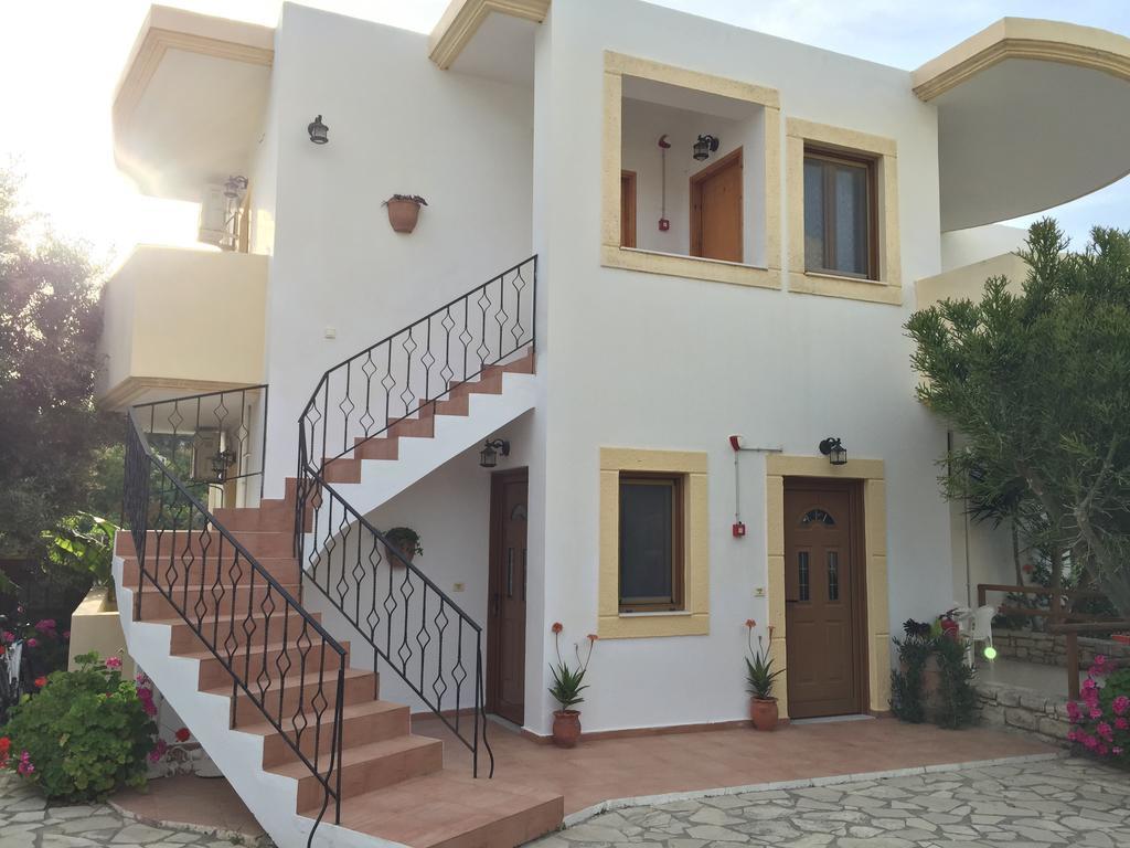 Vrisi Apartments & Villa Pitsidia Eksteriør bilde