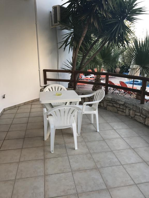 Vrisi Apartments & Villa Pitsidia Eksteriør bilde