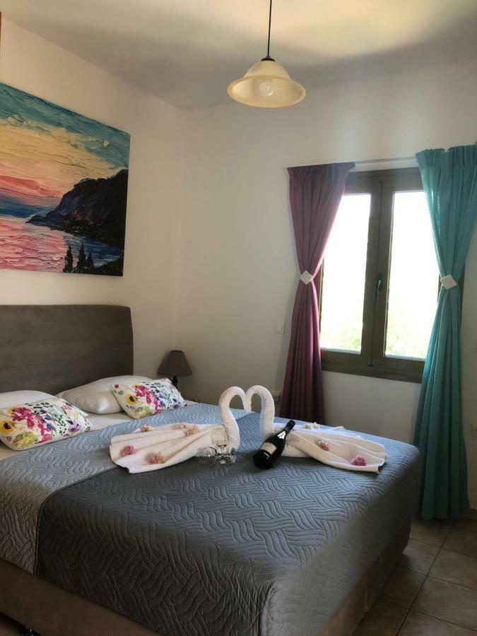 Vrisi Apartments & Villa Pitsidia Eksteriør bilde